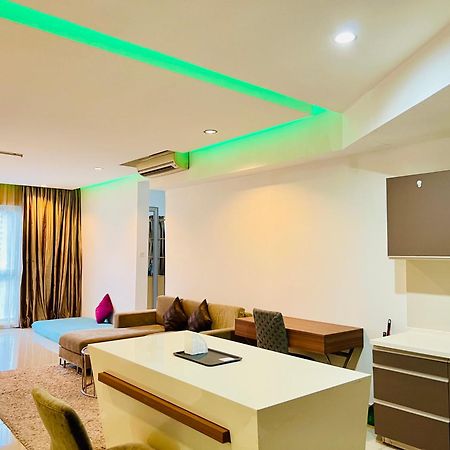 Regalia Suites & Residence By Enjoy Your Stay Kuala Lumpur Eksteriør billede