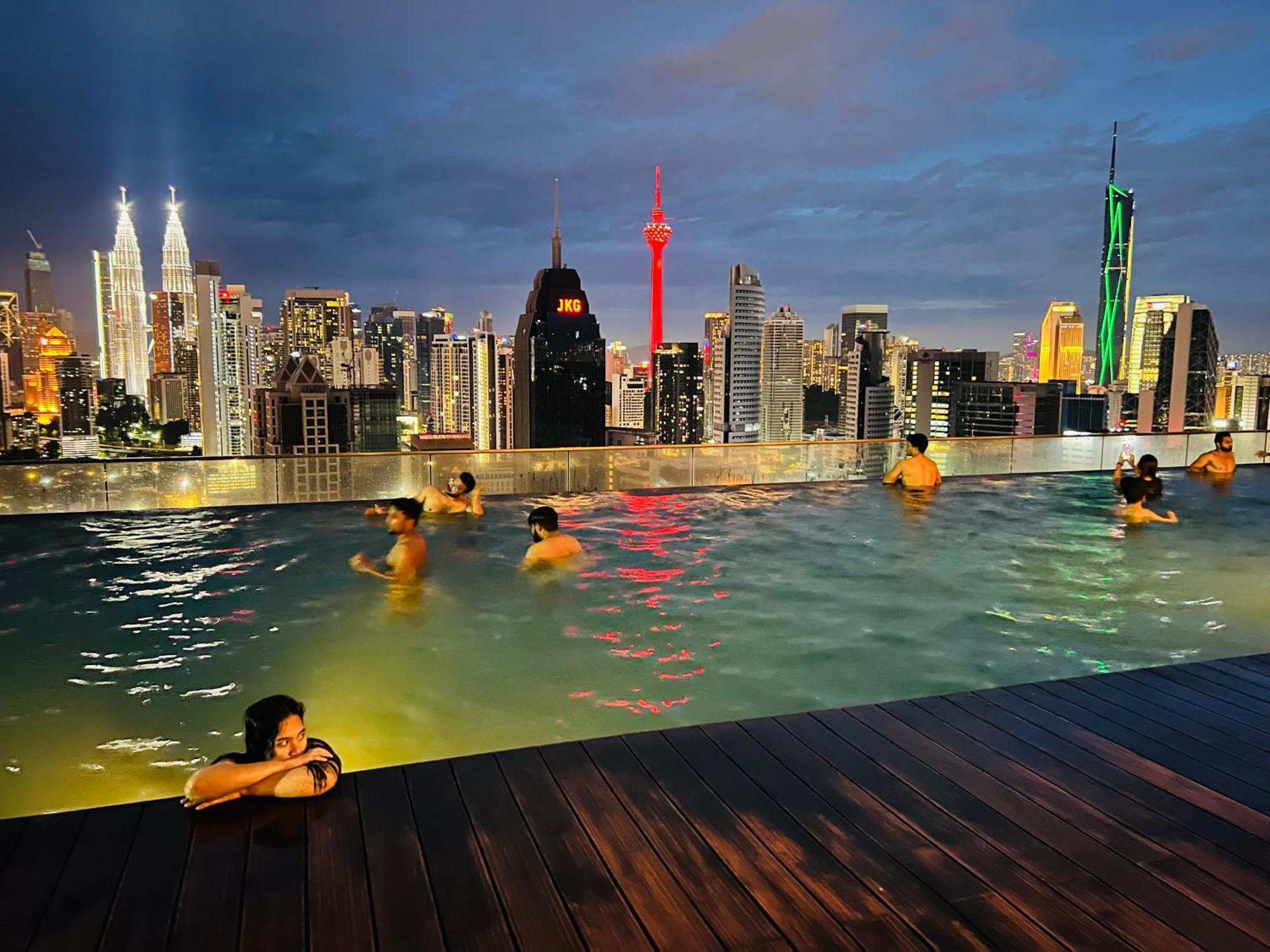 Regalia Suites & Residence By Enjoy Your Stay Kuala Lumpur Eksteriør billede
